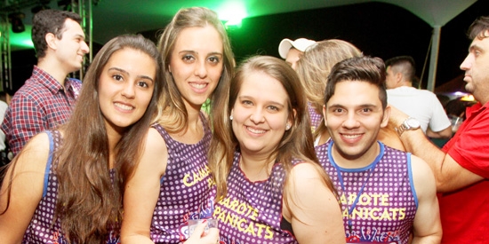 Mariana Cintra, Roberta Cintra, Mariana Querino e Alexandre Pia também se divertiram na festa que celebrou os 25 anos da Calvest